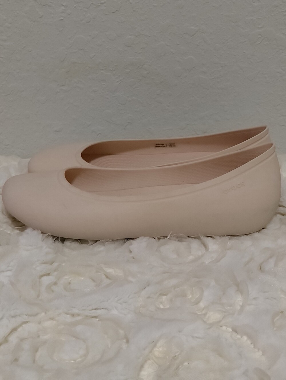 CROCS Women's Ballet Flat in Pale Blush - Picture 7 of 9